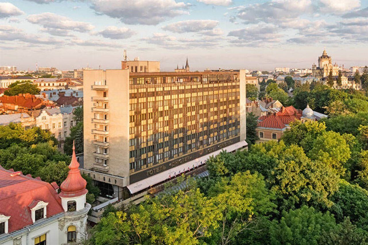 Premier Hotel Dnister Lviv Exterior photo